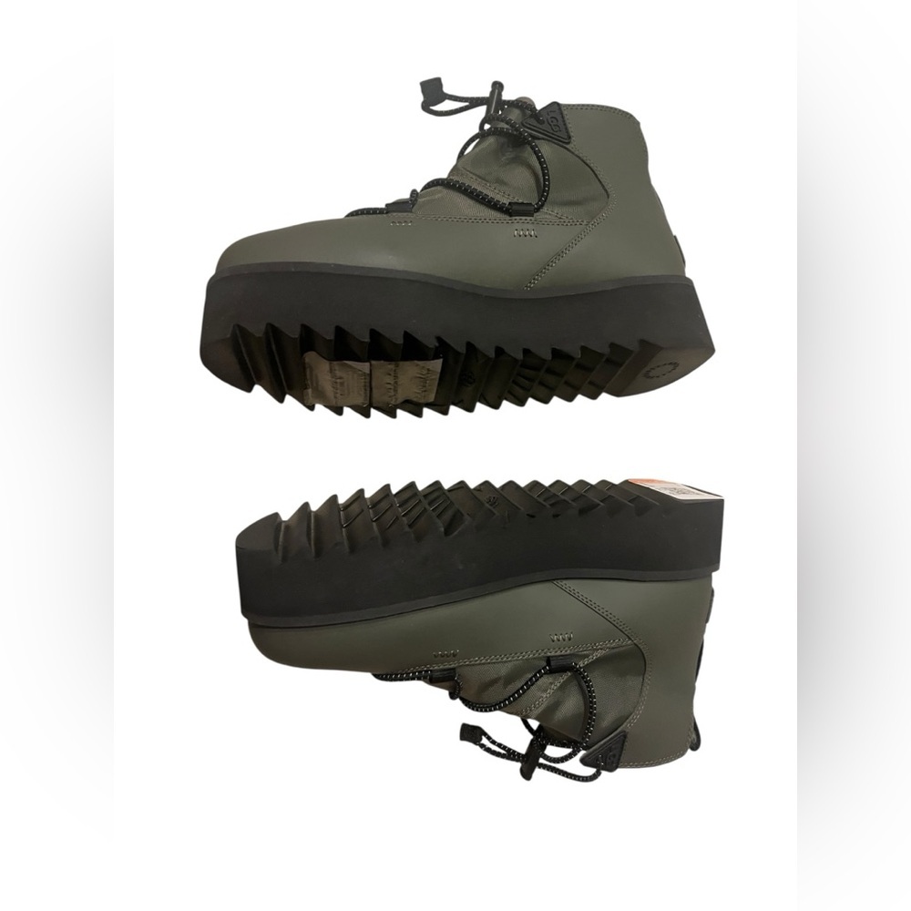 NWOT UGG Ultra Matte Classic Rising Toggle Platform Women's Ankle Boots SZ 8 - Picture 4 of 10